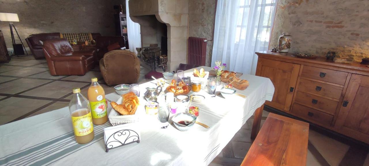 Bed and Breakfast Domaine Les Garrigues Puygaillard-de-Quercy Екстер'єр фото
