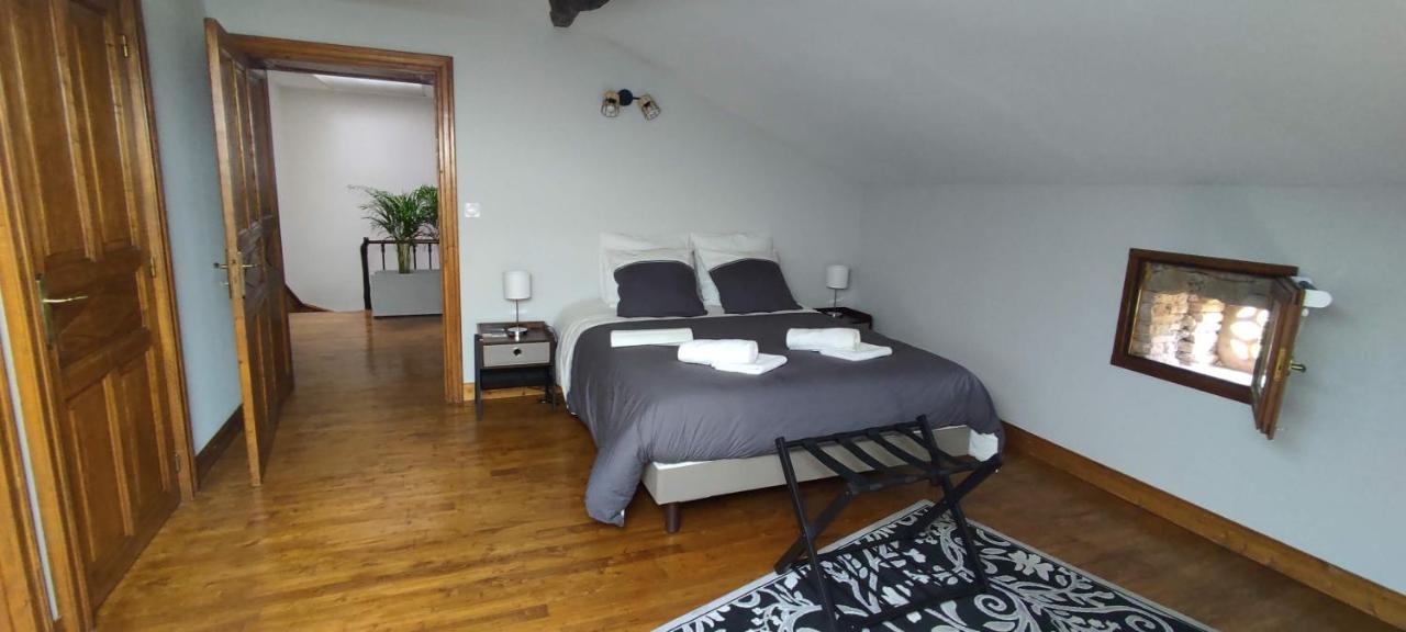 Bed and Breakfast Domaine Les Garrigues Puygaillard-de-Quercy Екстер'єр фото